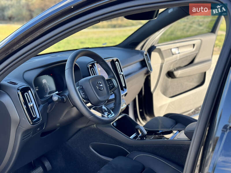 Позашляховик / Кросовер Volvo C40 Recharge 2022 в Дніпрі