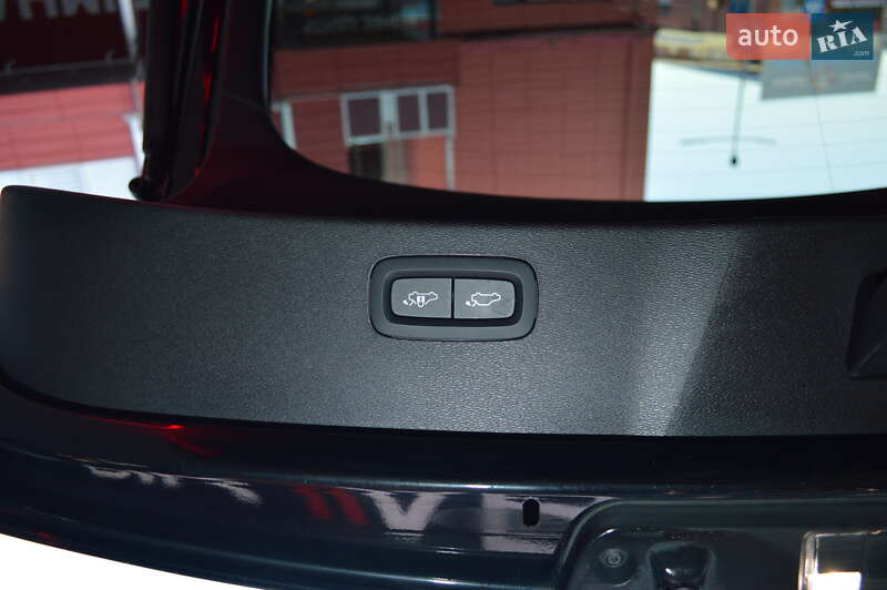 Внедорожник / Кроссовер Volvo C40 Recharge 2023 в Львове