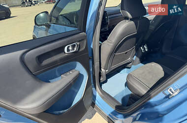 Внедорожник / Кроссовер Volvo C40 Recharge 2022 в 