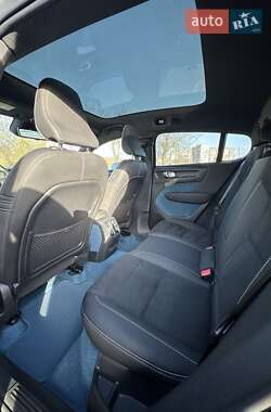 Внедорожник / Кроссовер Volvo C40 Recharge 2022 в 