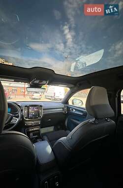 Внедорожник / Кроссовер Volvo C40 Recharge 2022 в 