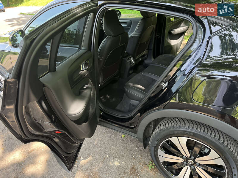 Внедорожник / Кроссовер Volvo C40 Recharge 2022 в Ровно