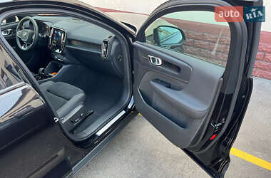 Внедорожник / Кроссовер Volvo C40 Recharge 2022 в 