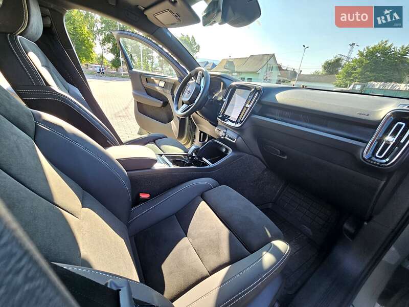 Внедорожник / Кроссовер Volvo C40 Recharge 2023 в Сваляве