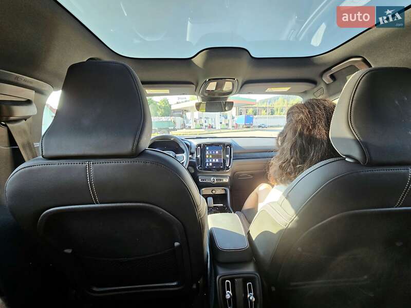 Внедорожник / Кроссовер Volvo C40 Recharge 2023 в Сваляве