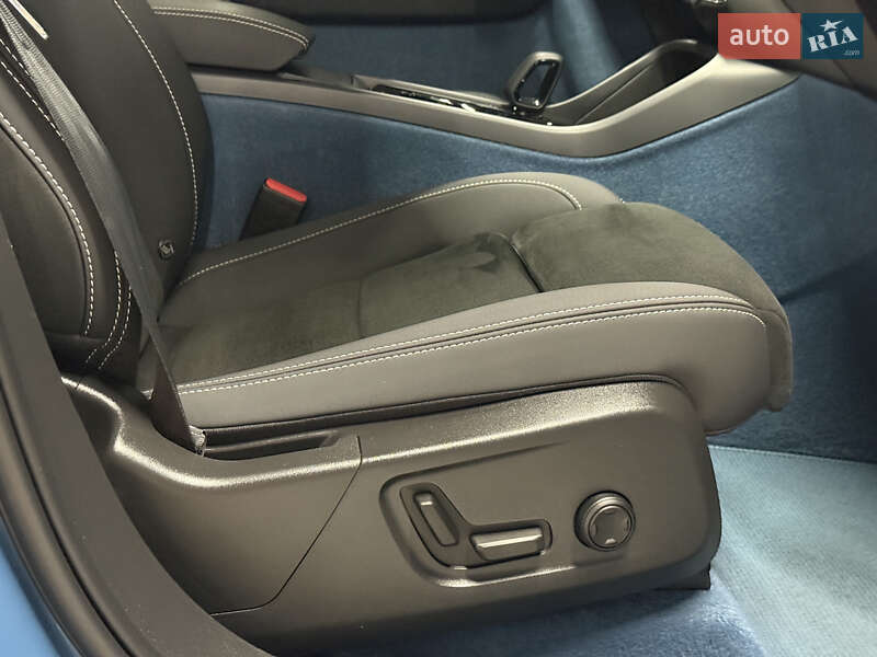 Позашляховик / Кросовер Volvo C40 Recharge 2022 в Володимирі