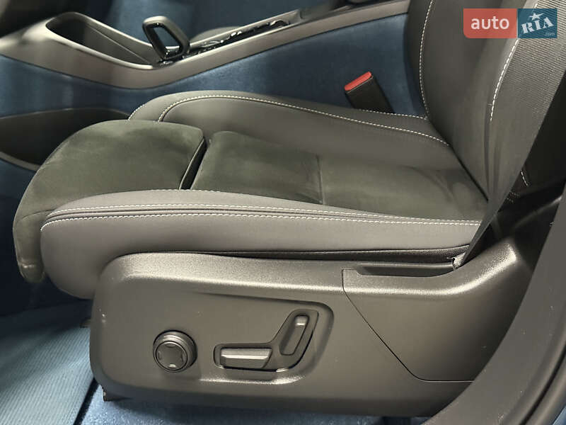 Позашляховик / Кросовер Volvo C40 Recharge 2022 в Володимирі
