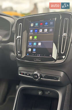 Внедорожник / Кроссовер Volvo C40 Recharge 2022 в 