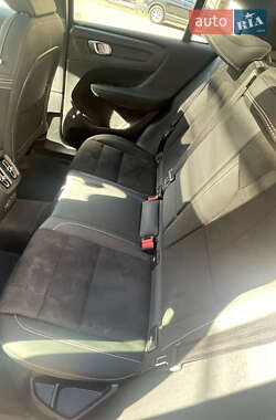 Внедорожник / Кроссовер Volvo C40 Recharge 2023 в 