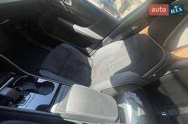 Внедорожник / Кроссовер Volvo C40 Recharge 2023 в 