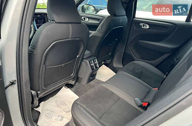 Внедорожник / Кроссовер Volvo C40 Recharge 2024 в 