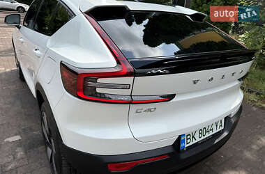 Внедорожник / Кроссовер Volvo C40 Recharge 2023 в 