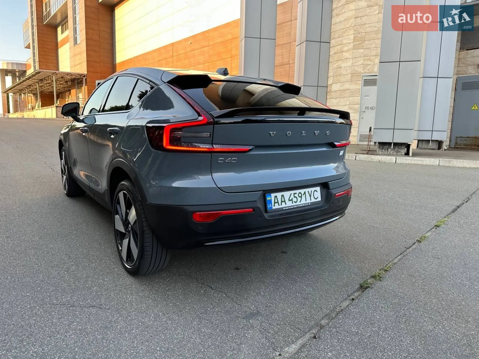 2022 Volvo C40 - мініатюра 3