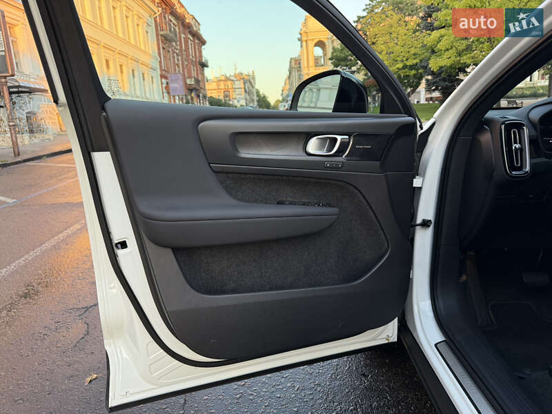 Внедорожник / Кроссовер Volvo C40 Recharge 2022 в Одессе