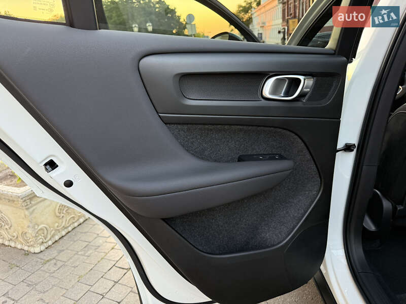 Внедорожник / Кроссовер Volvo C40 Recharge 2022 в Одессе