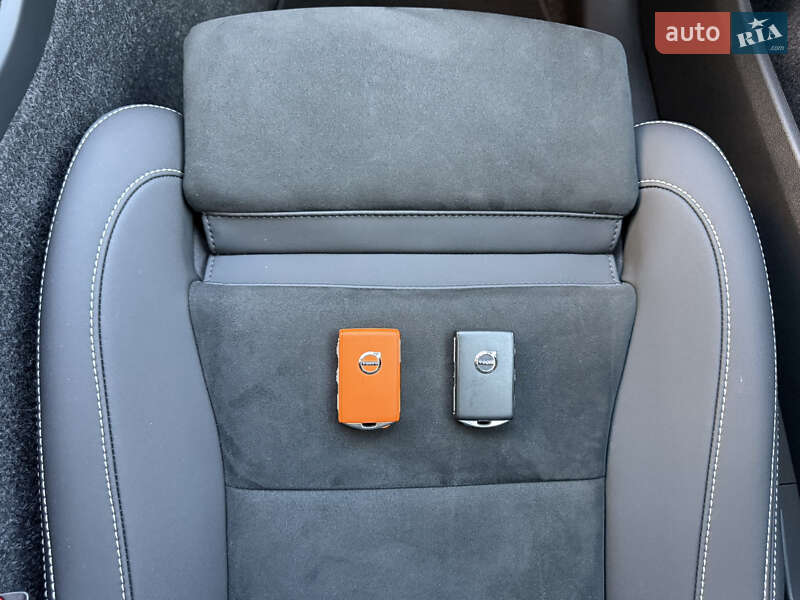 Внедорожник / Кроссовер Volvo C40 Recharge 2022 в Одессе