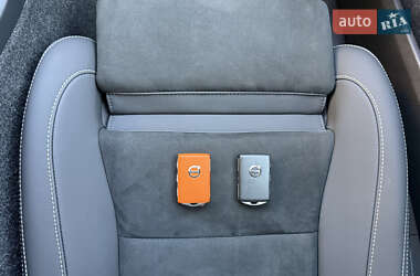 Внедорожник / Кроссовер Volvo C40 Recharge 2022 в 