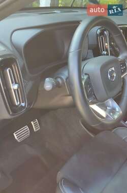 Внедорожник / Кроссовер Volvo C40 Recharge 2021 в 