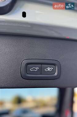 Внедорожник / Кроссовер Volvo C40 Recharge 2023 в 