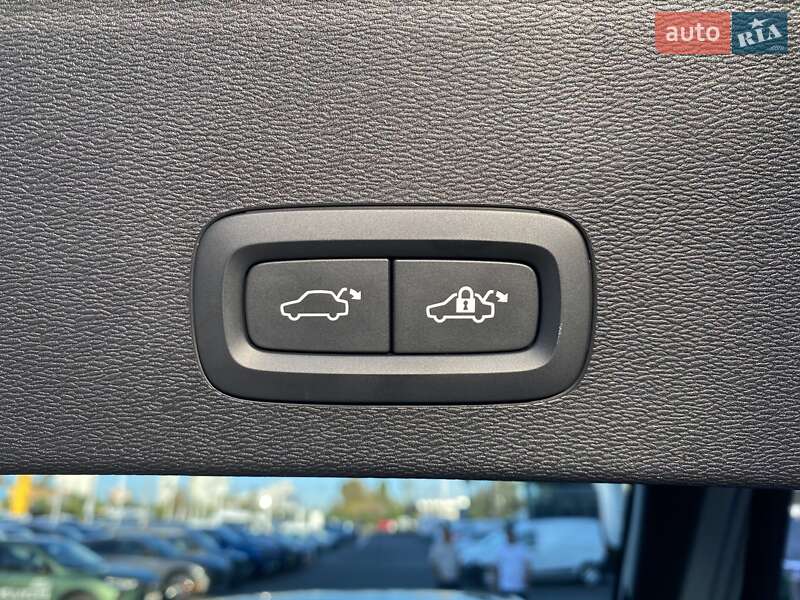 Внедорожник / Кроссовер Volvo C40 Recharge 2023 в Киеве