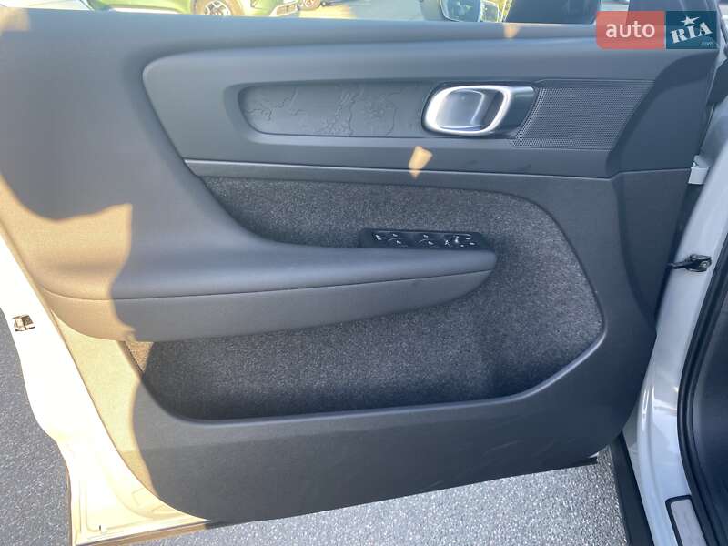 Внедорожник / Кроссовер Volvo C40 Recharge 2023 в Киеве