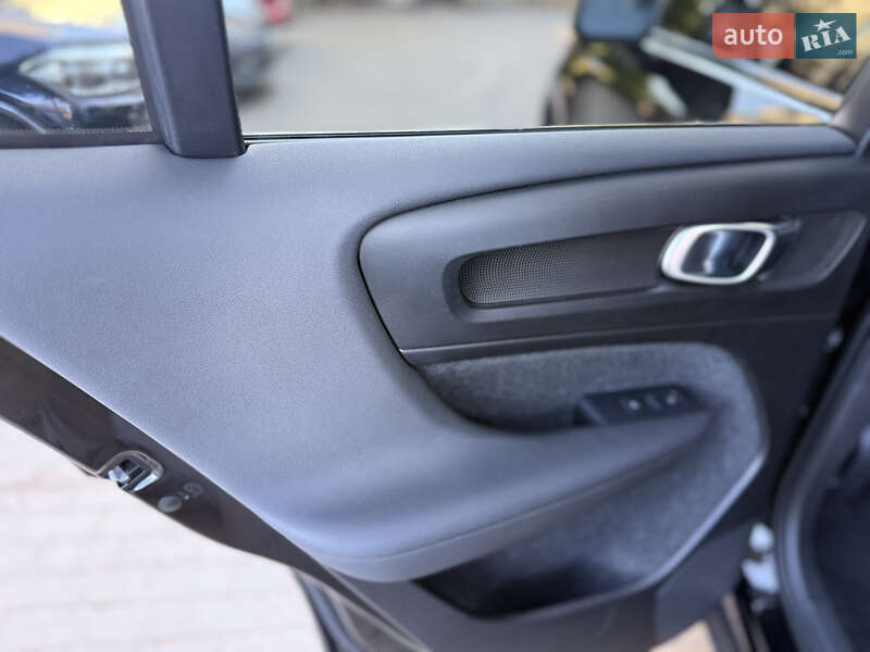 Позашляховик / Кросовер Volvo C40 Recharge 2023 в Києві