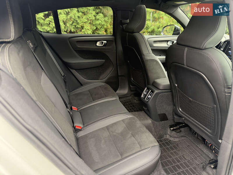 Внедорожник / Кроссовер Volvo C40 Recharge 2022 в Ровно