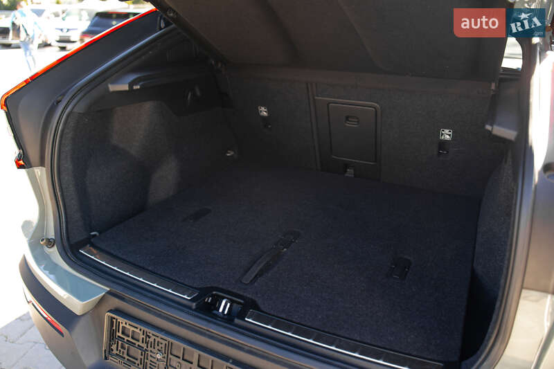 Позашляховик / Кросовер Volvo C40 Recharge 2022 в Львові фото 32 Позашляховик / Кросовер Volvo C40 Recharge 2022 в Львові