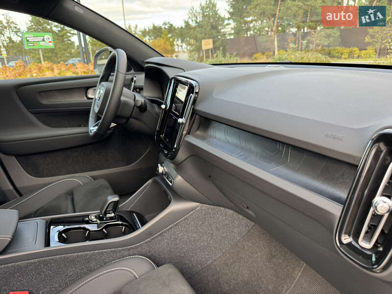 Внедорожник / Кроссовер Volvo C40 Recharge 2023 в Киеве фото 42 Внедорожник / Кроссовер Volvo C40 Recharge 2023 в Киеве