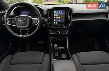 Позашляховик / Кросовер Volvo C40 Recharge 2022 в 