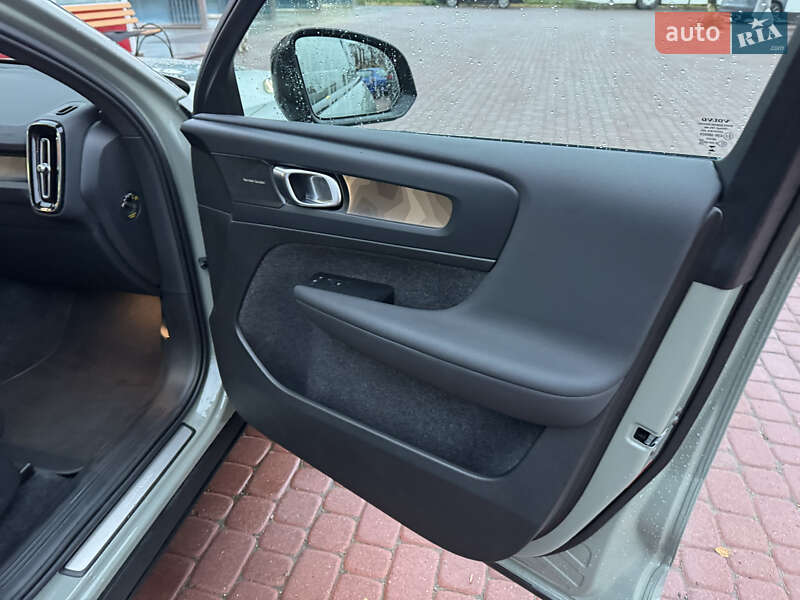 Внедорожник / Кроссовер Volvo C40 Recharge 2023 в Ровно