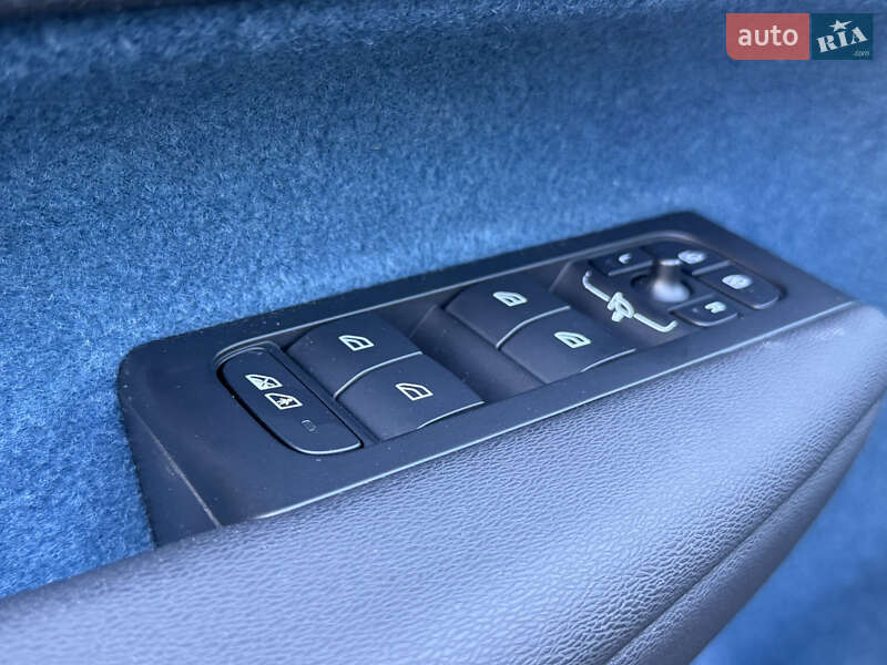 Внедорожник / Кроссовер Volvo C40 Recharge 2022 в Киеве