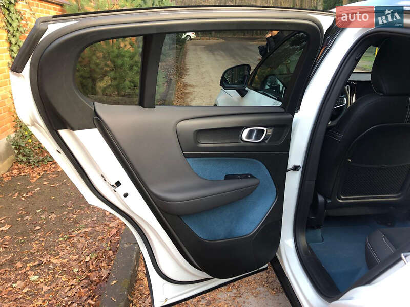 Позашляховик / Кросовер Volvo C40 Recharge 2022 в Львові