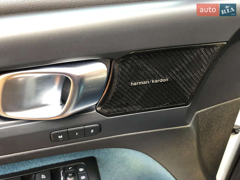 Позашляховик / Кросовер Volvo C40 Recharge 2022 в Львові