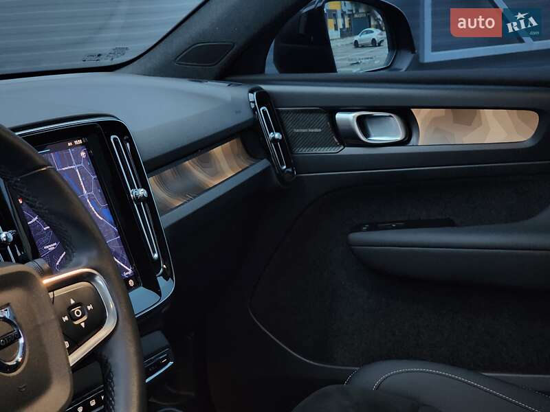 Позашляховик / Кросовер Volvo C40 Recharge 2022 в Києві