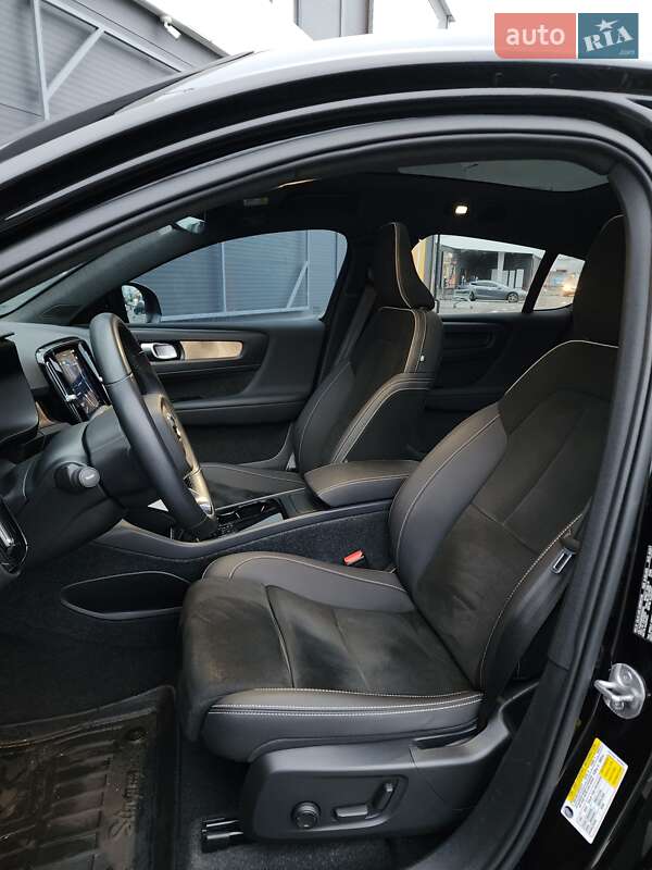 Позашляховик / Кросовер Volvo C40 Recharge 2022 в Києві