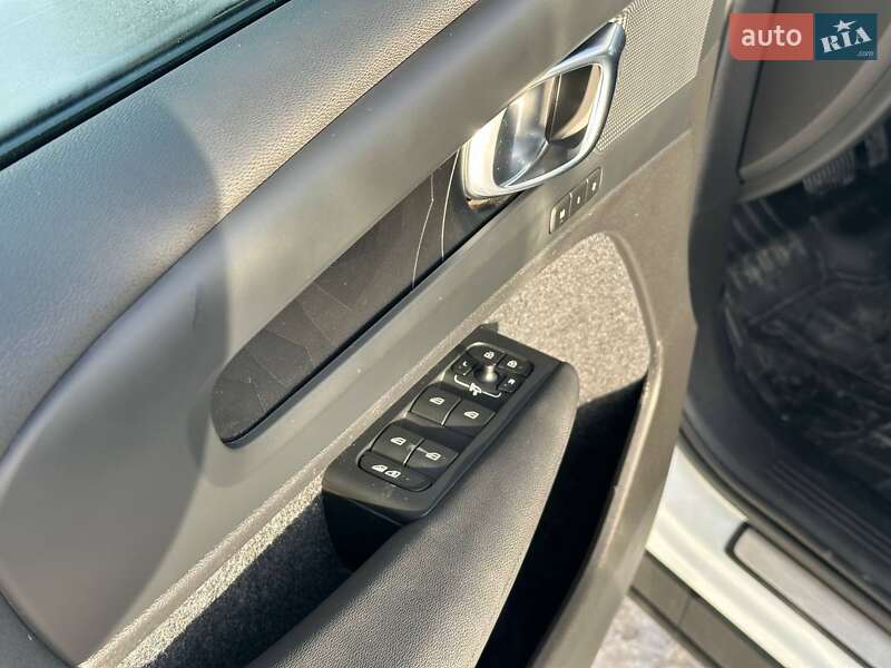 Позашляховик / Кросовер Volvo C40 Recharge 2023 в Львові