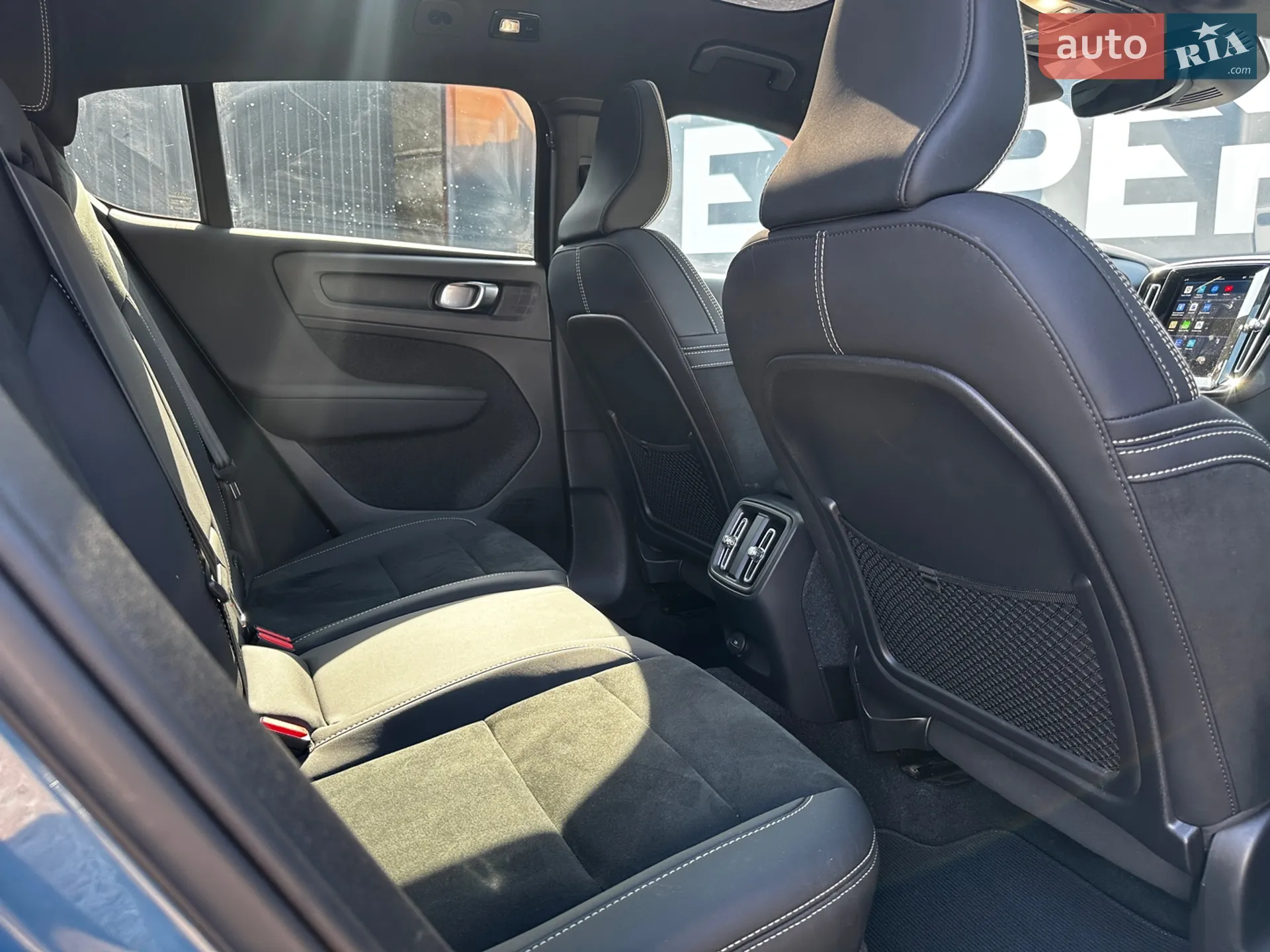 2023 Volvo C40 - мініатюра 15