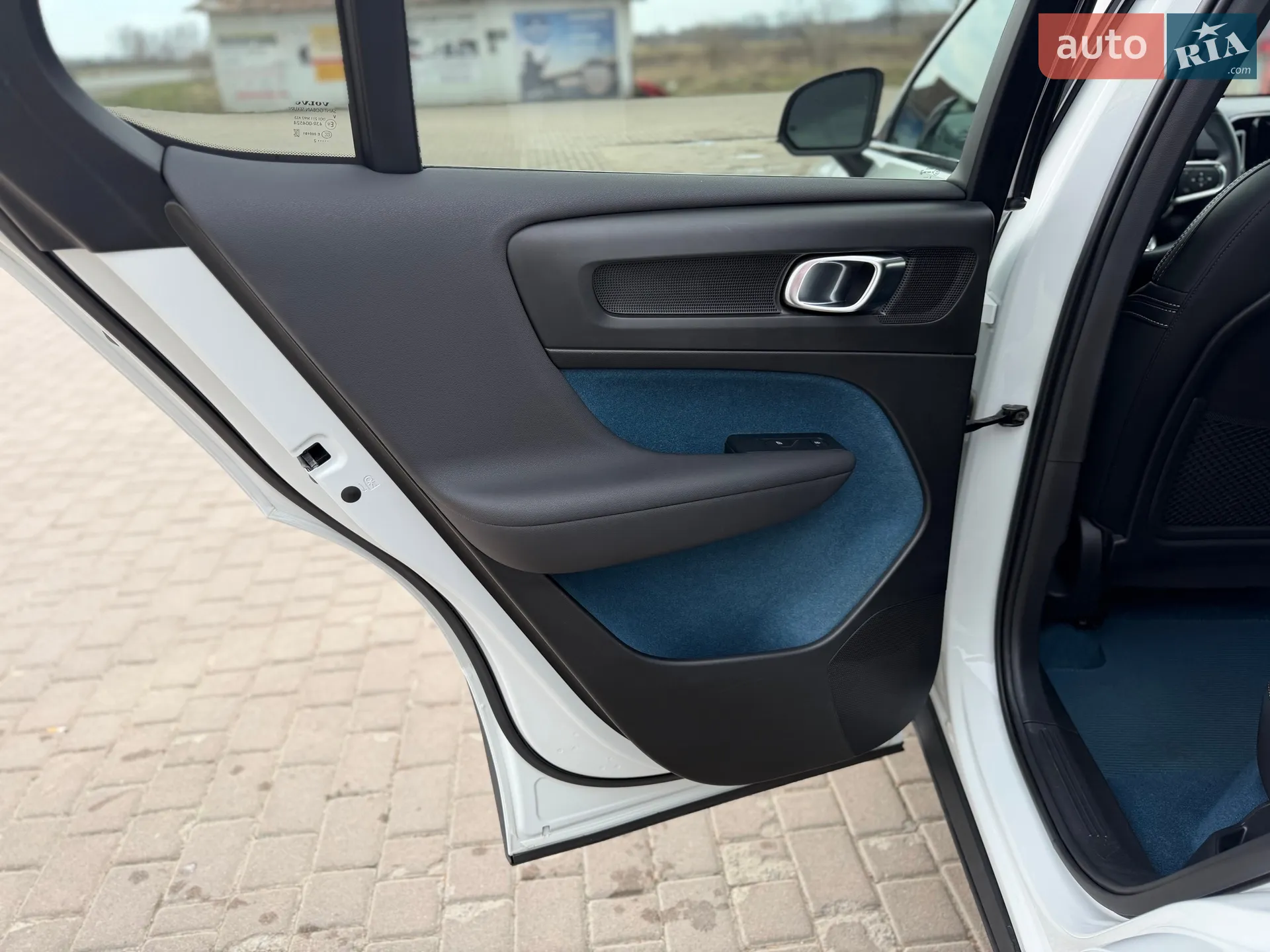 2022 Volvo C40 - мініатюра 26