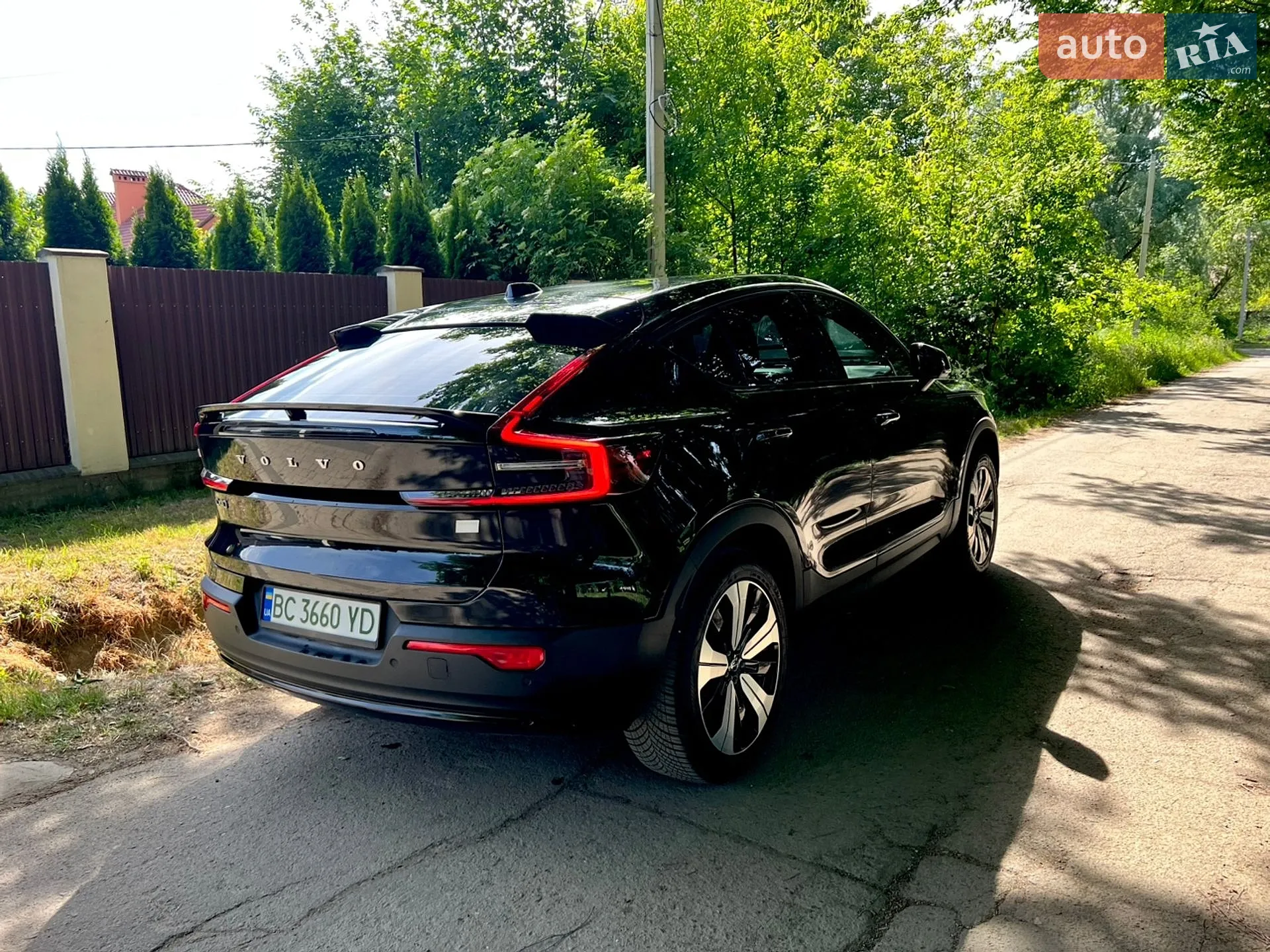 Volvo C40 Recharge 2023 VIN YV1XKEFV8P2061369 фото оголошення 6 з 19
