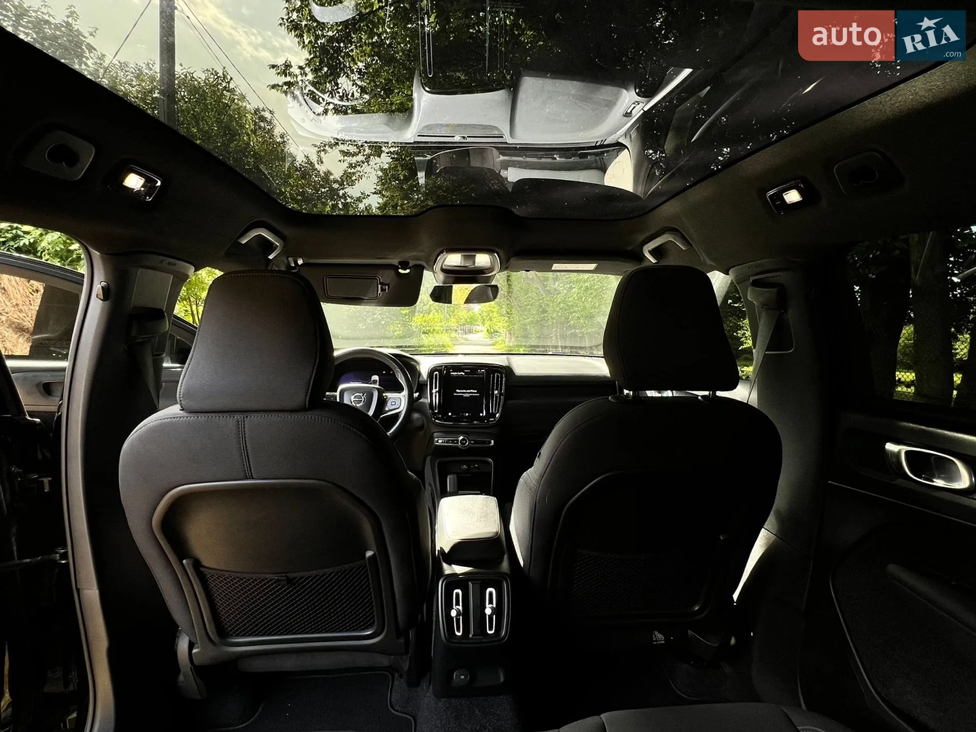 Volvo C40 Recharge 2023 VIN YV1XKEFV8P2061369 фото оголошення 18 з 19