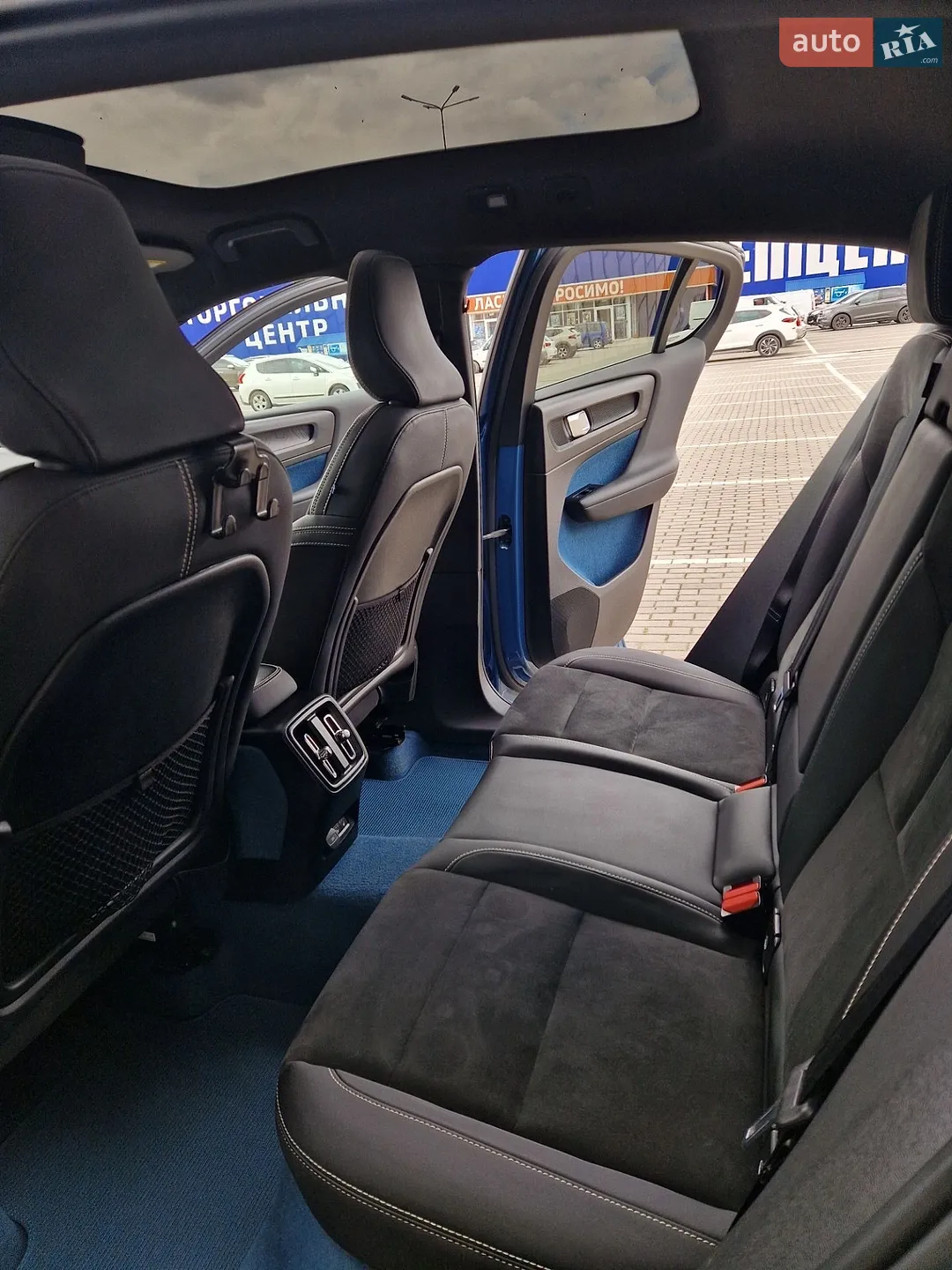 2021 Volvo C40 - мініатюра 16