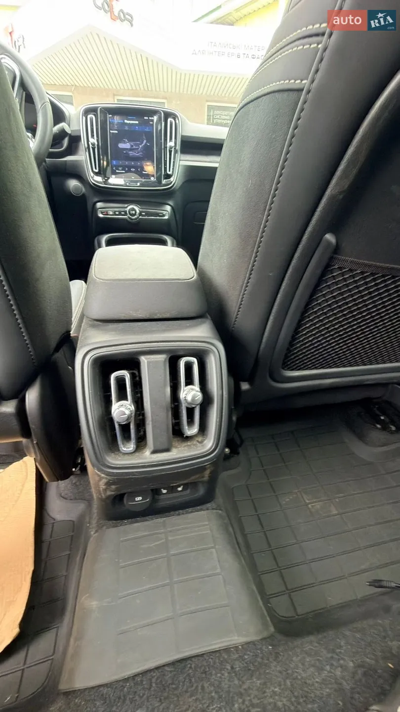 2022 Volvo C40 - мініатюра 16