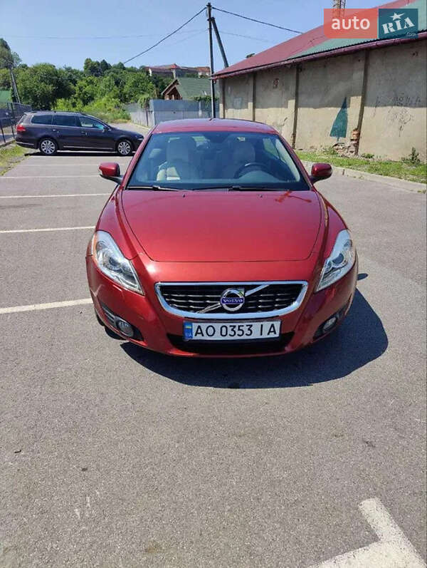 Кабриолет Volvo C70 2011 в Ужгороде