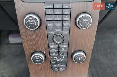 Кабриолет Volvo C70 2012 в 