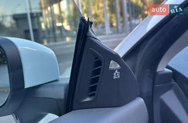 Кабриолет Volvo C70 2010 в 
