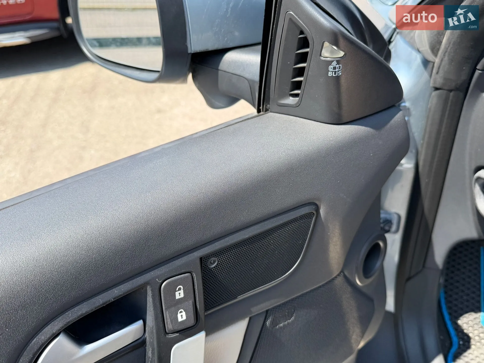 2010 Volvo C70 - мініатюра 15