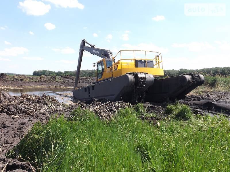 Екскаватор Volvo EC 210 BLR 2013 в Києві