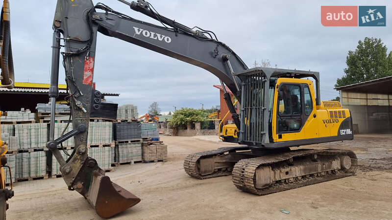 Гусеничный экскаватор Volvo EC 210 2005 в Николаеве