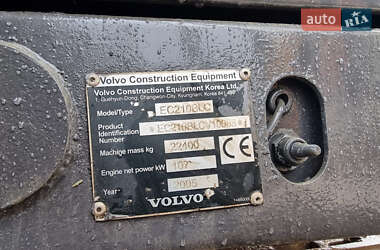 Гусеничный экскаватор Volvo EC 210 2005 в 